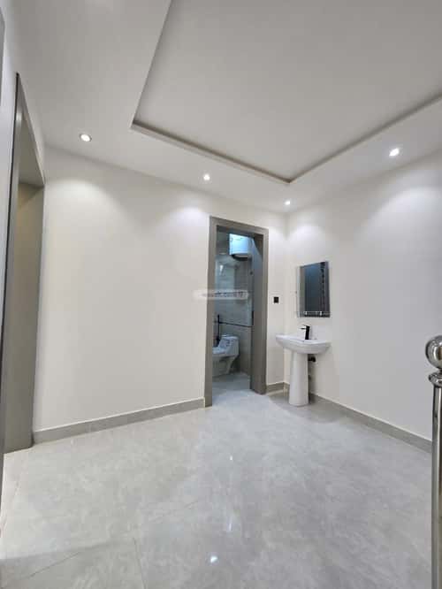 5 bedroom apartment in Badr 4