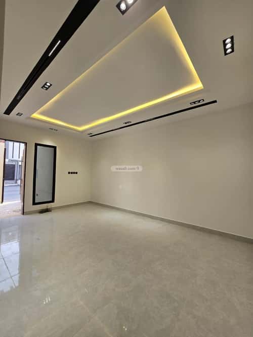 5 bedroom apartment in Badr 7