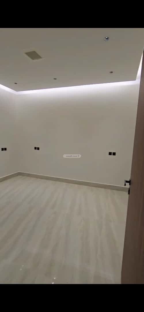 4 bedroom floor in Dirab 11