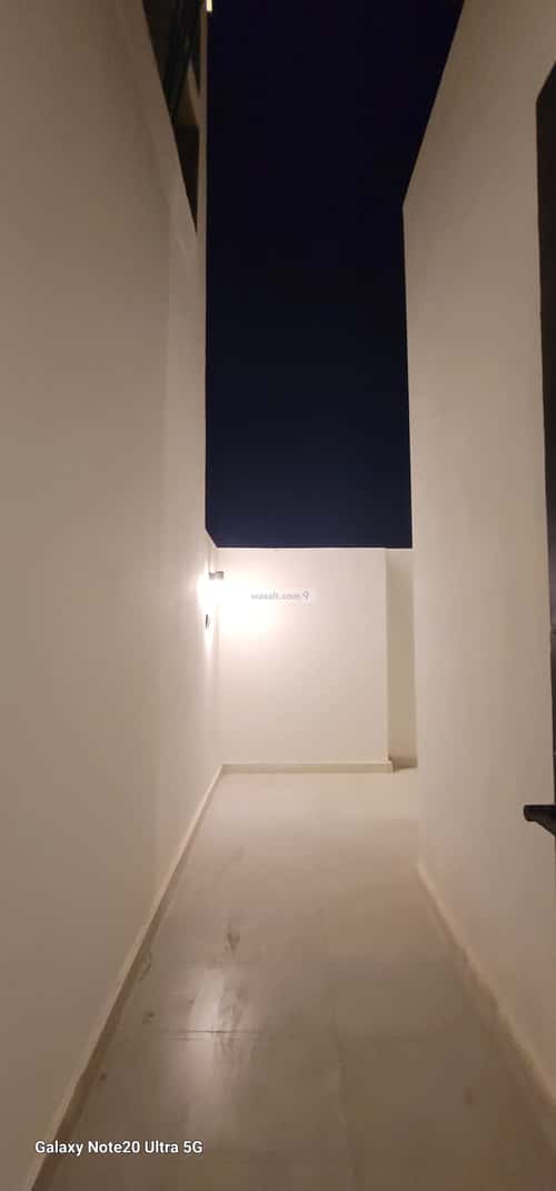 3 bedroom apartment in Al Janadriyah 5