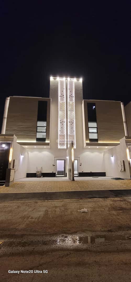 3 bedroom apartment in Al Janadriyah 9
