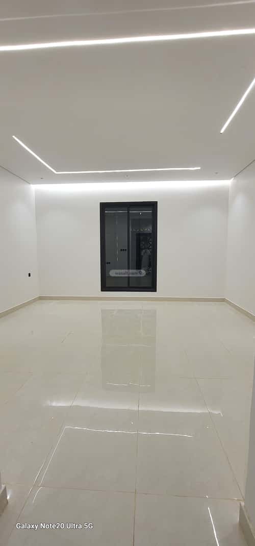 6 bedroom villa in Al Janadriyah 7