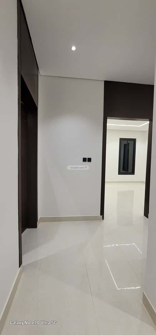 6 bedroom villa in Al Janadriyah 15