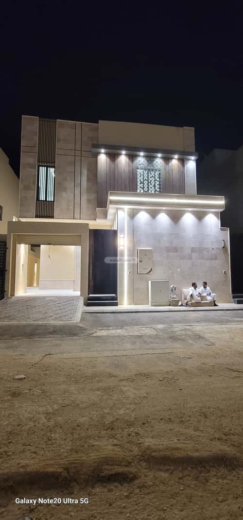 6 bedroom villa in Al Janadriyah 3