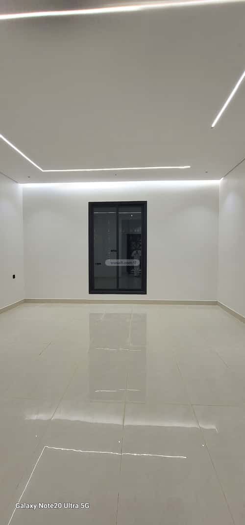 6 bedroom villa in Al Janadriyah 11