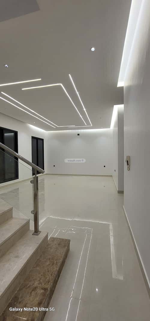 6 bedroom villa in Al Janadriyah 6