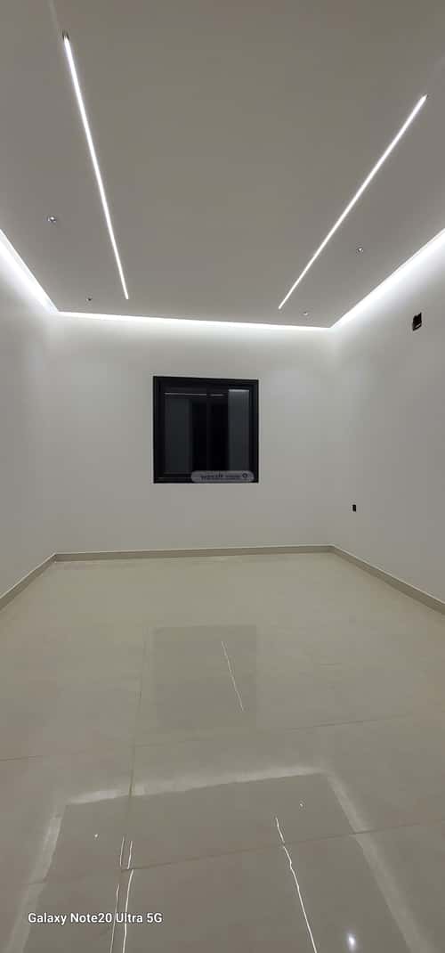 6 bedroom villa in Al Janadriyah 2