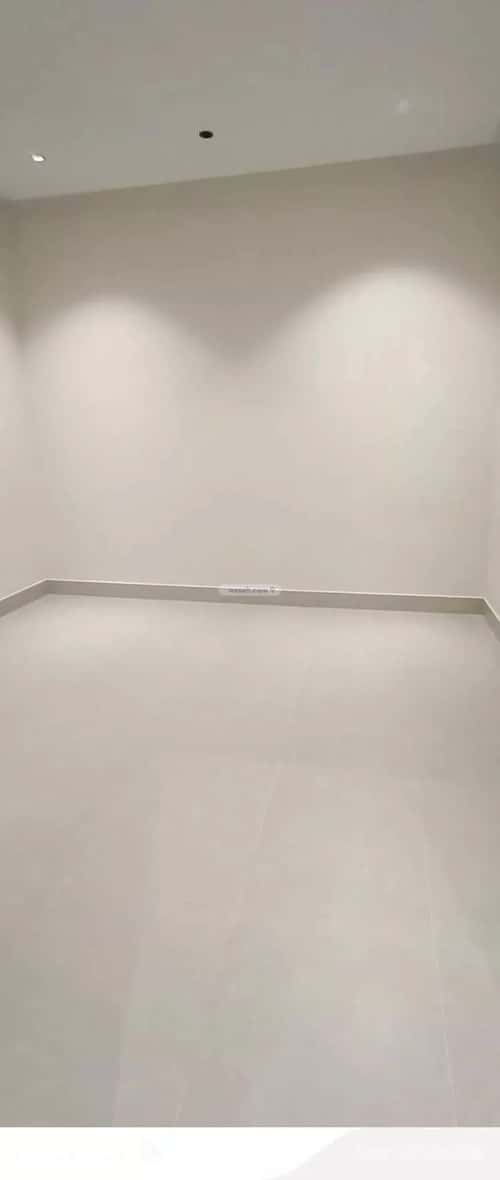 5 bedroom apartment in Al Marwa 8
