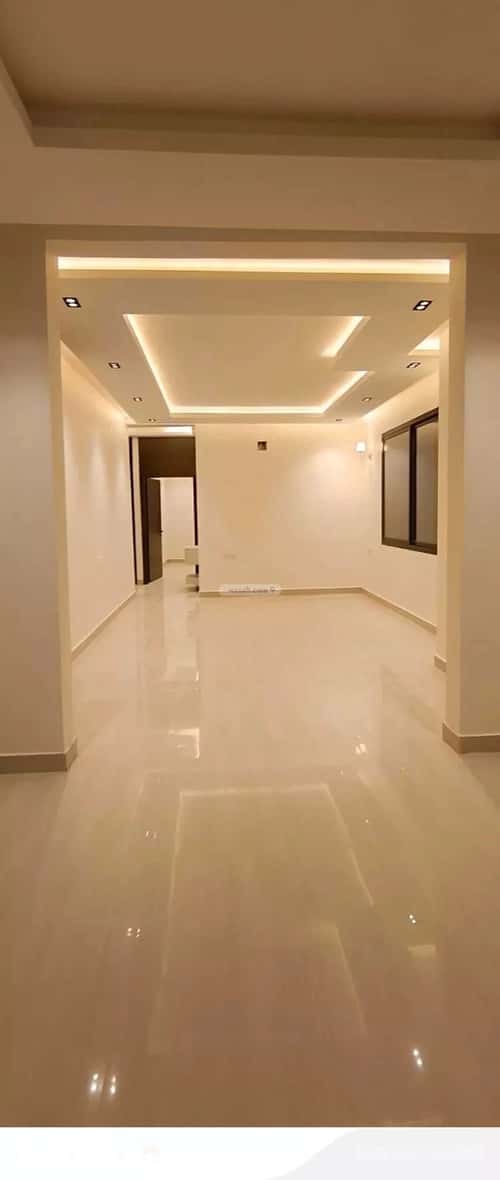 5 bedroom apartment in Al Marwa 11