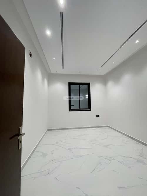 5 bedroom floor in Al Janadriyah 2