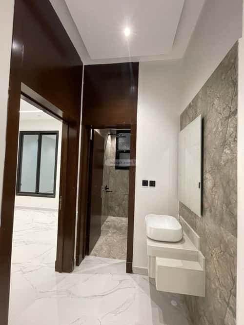 5 bedroom floor in Al Janadriyah 5