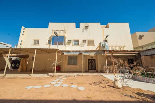 5 bedroom villa in Al Awali 8