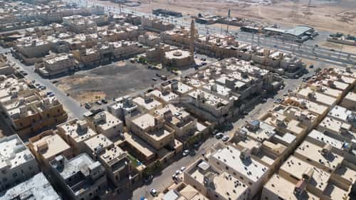 5 bedroom villa in Al Awali 15