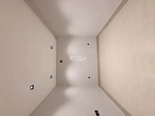 6 bedroom villa in Al Uraija Al Gharbi 1