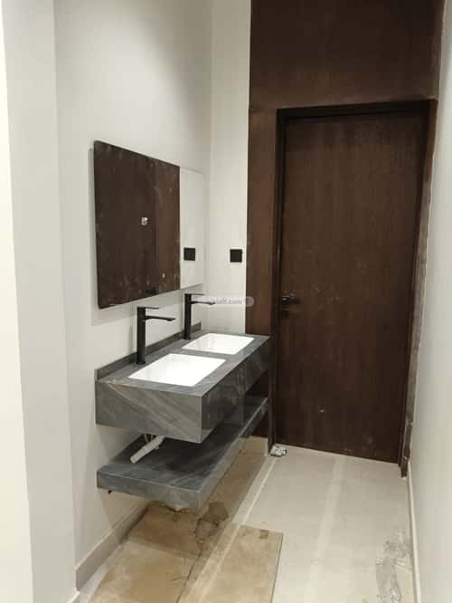 5 bedroom floor in Okaz 5