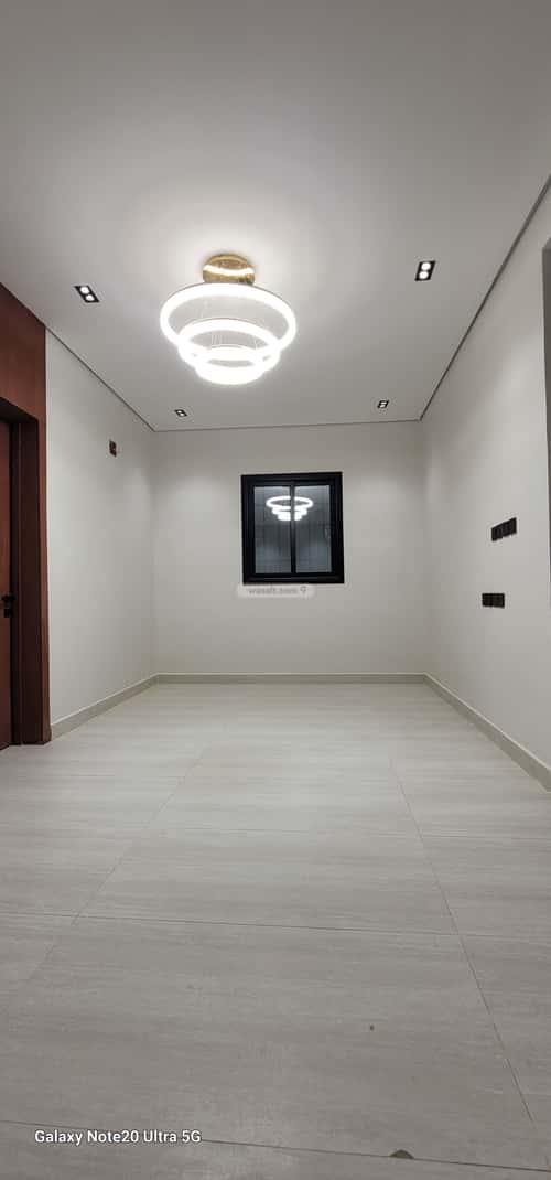 5 bedroom villa in Al Janadriyah 7