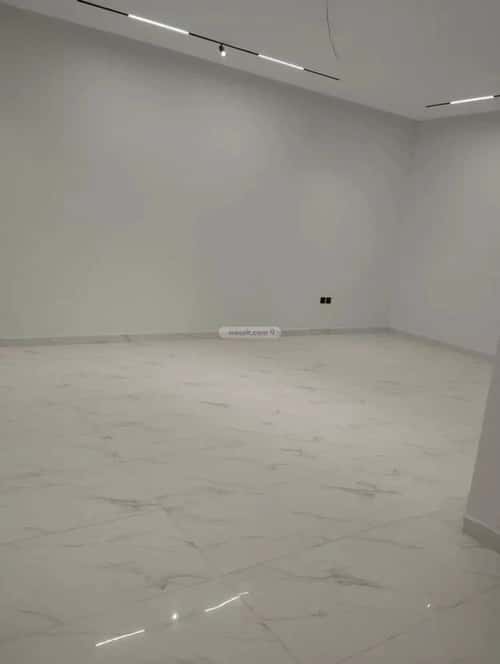 5 bedroom floor in Al Janadriyah 5