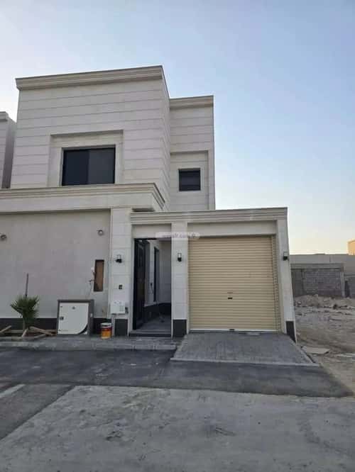 6 bedroom villa in Al Janadriyah 5