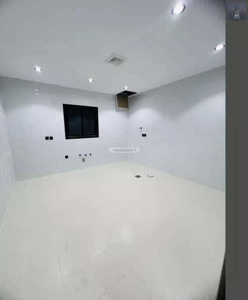 6 bedroom villa in Al Janadriyah 8