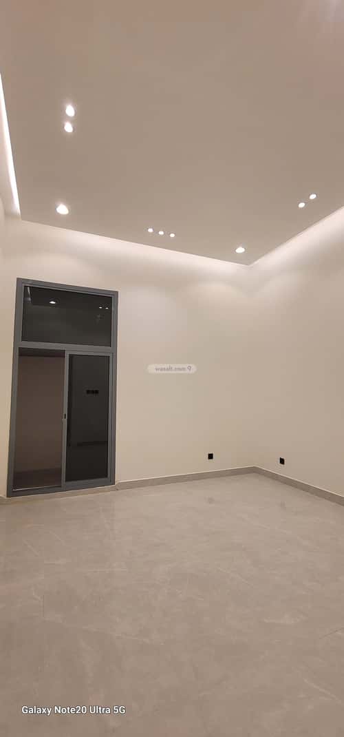 5 bedroom floor in Al Janadriyah 13