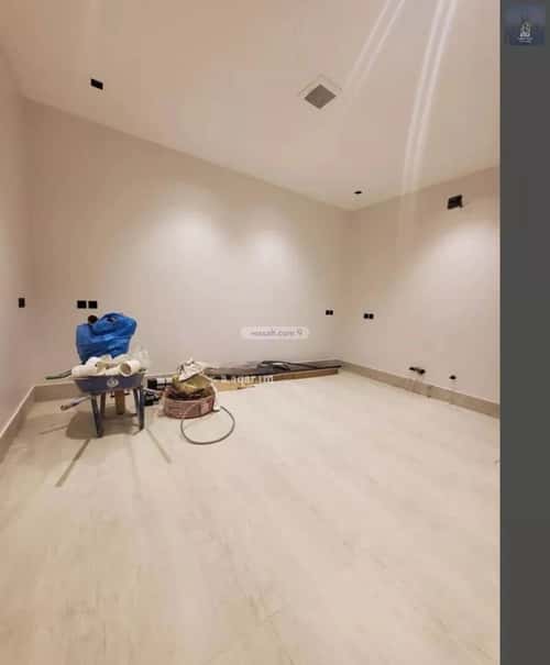 7 bedroom villa in Al Janadriyah 15