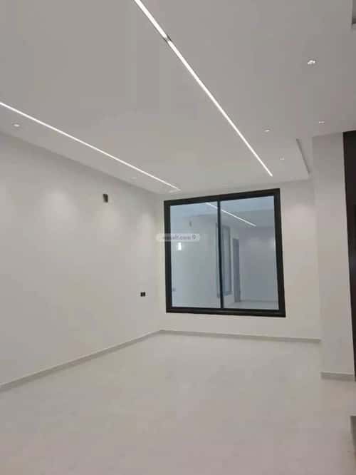 6 bedroom villa in Al Janadriyah 4