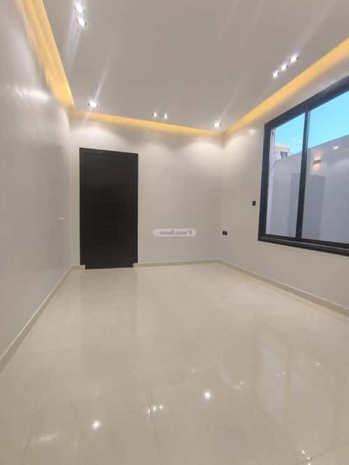 6 bedroom floor in Al Janadriyah 3