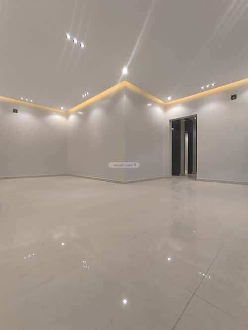 6 bedroom floor in Al Janadriyah 5