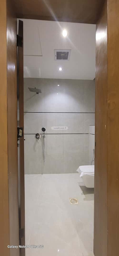 شقة 3 غرف في الجنادرية 5