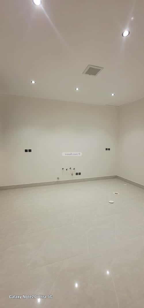 3 bedroom apartment in Al Janadriyah 5
