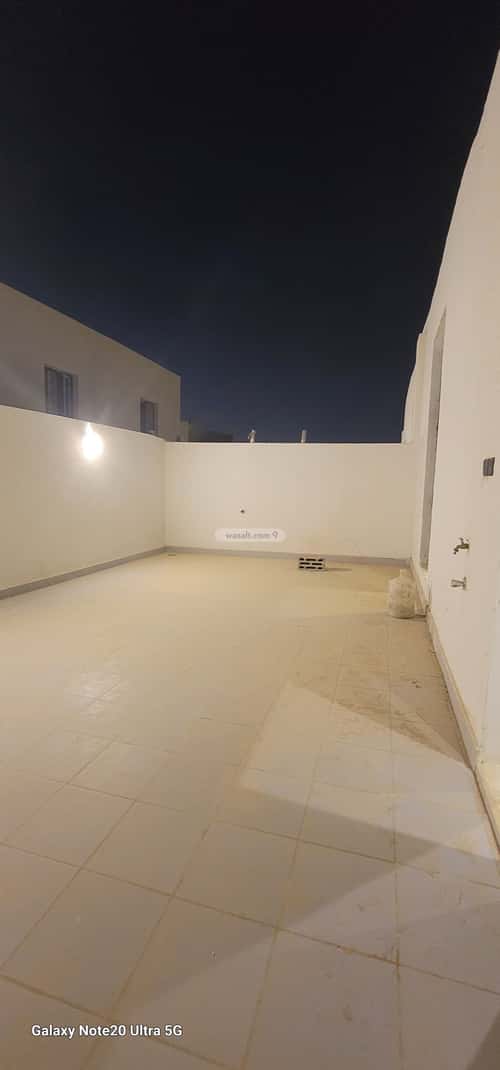 3 bedroom apartment in Al Janadriyah 2