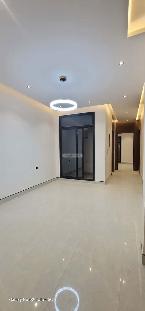 3 bedroom apartment in Al Janadriyah 7