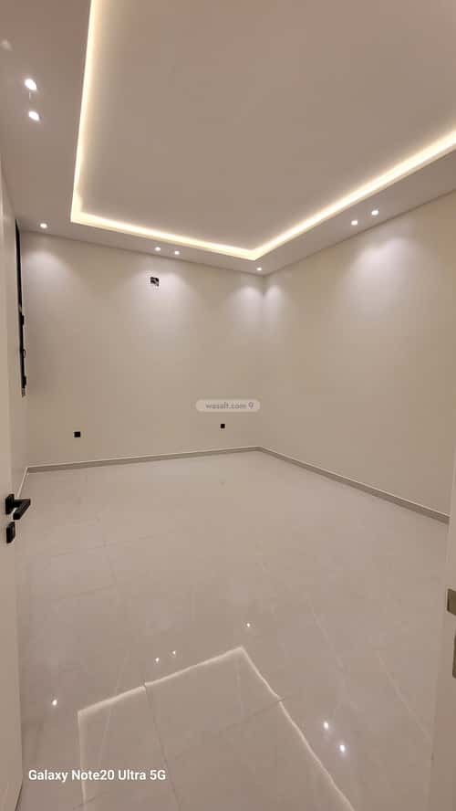 7 bedroom villa in Al Janadriyah 8