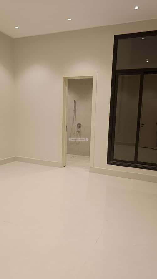 3 bedroom floor in Al Janadriyah 3