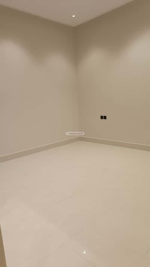 3 bedroom floor in Al Janadriyah 2