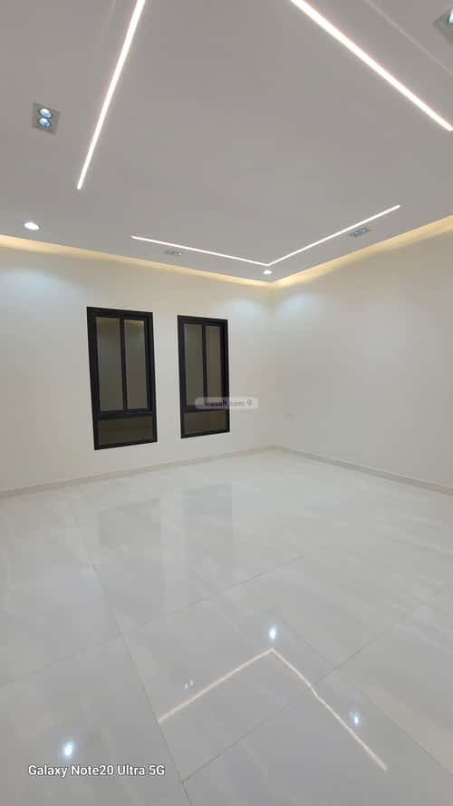 7 bedroom floor in Al Janadriyah 3