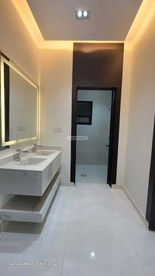 7 bedroom floor in Al Janadriyah 6