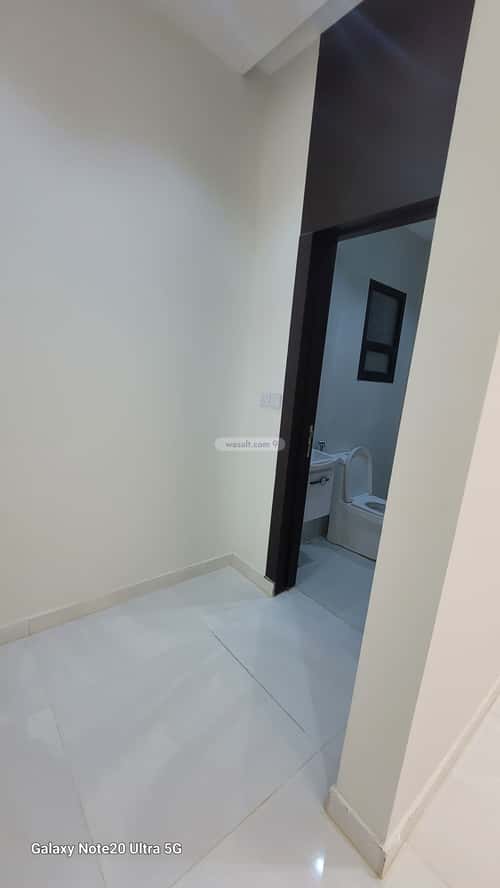 7 bedroom floor in Al Janadriyah 4
