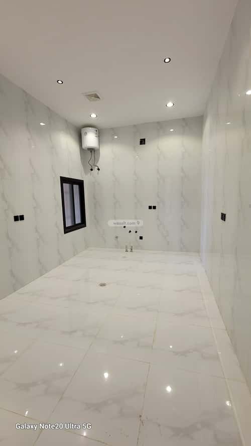 5 bedroom floor in Al Janadriyah 10