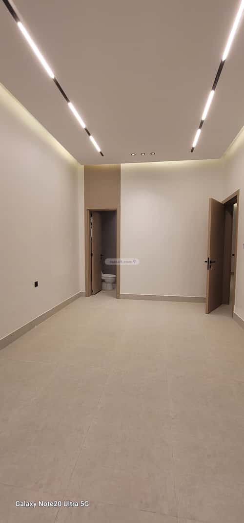 فيلا 6 غرف في الجنادرية 2