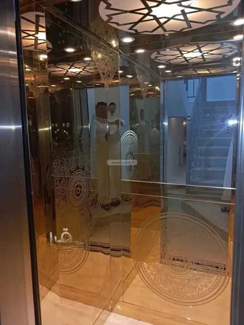 5 bedroom floor in Al Janadriyah 1