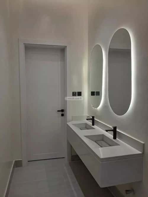 5 bedroom floor in Al Janadriyah 3