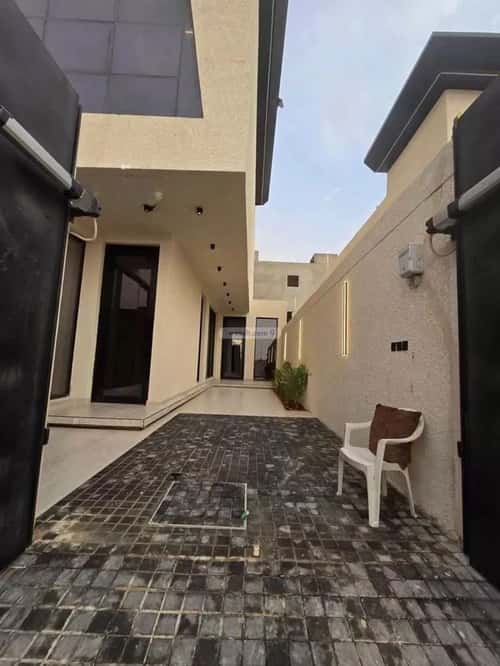 6 bedroom villa in Al Janadriyah 11