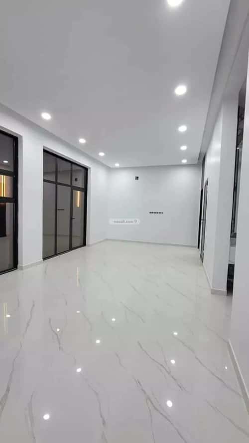 5 bedroom floor in Al Janadriyah 13
