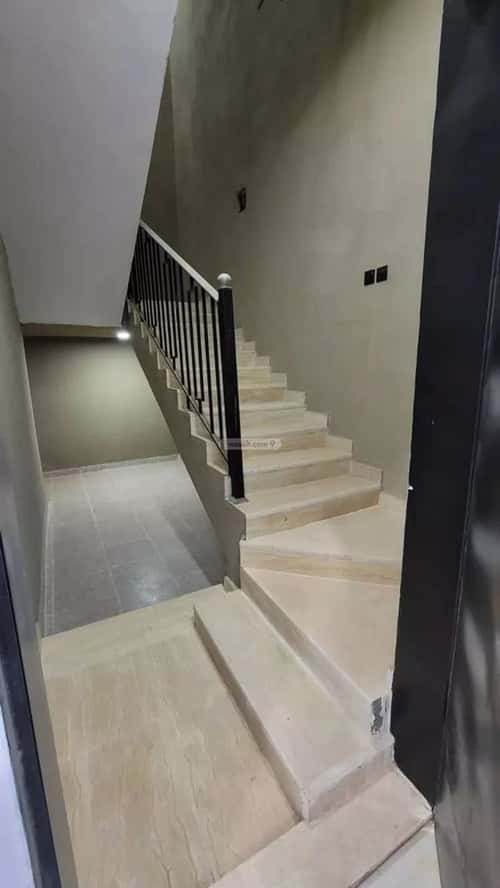 5 bedroom floor in Al Janadriyah 5