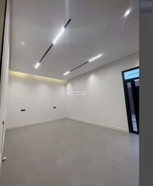 7 bedroom villa in Al Janadriyah 4