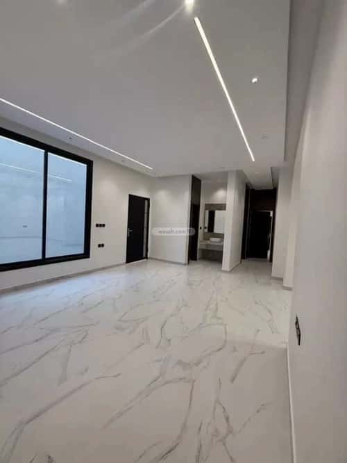 5 bedroom floor in Al Janadriyah 2
