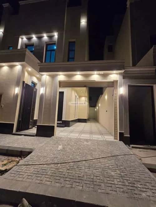 6 bedroom villa in Al Janadriyah 2