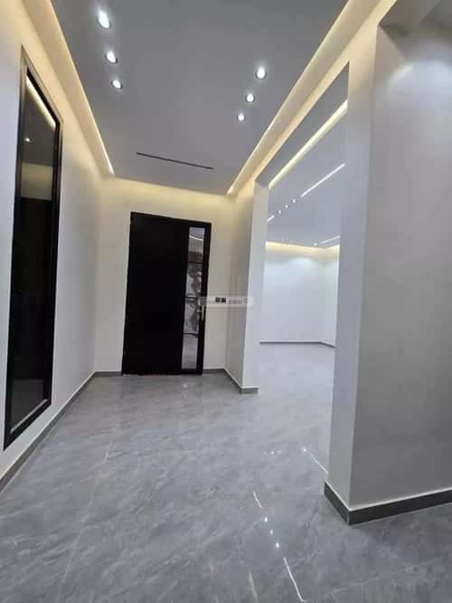 6 bedroom villa in Al Janadriyah 4