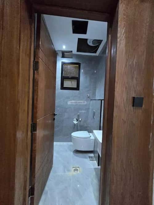 6 bedroom villa in Al Janadriyah 13